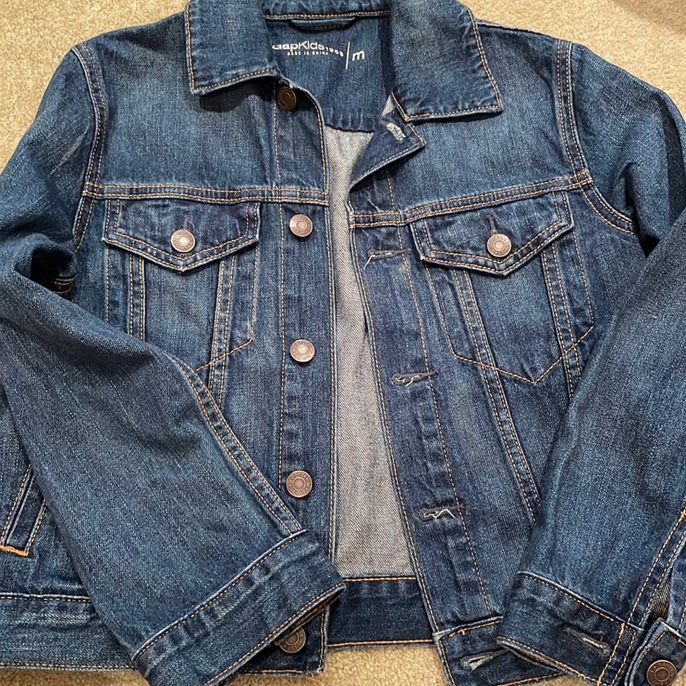Boys Gap Jean jacket size M (8-9)
